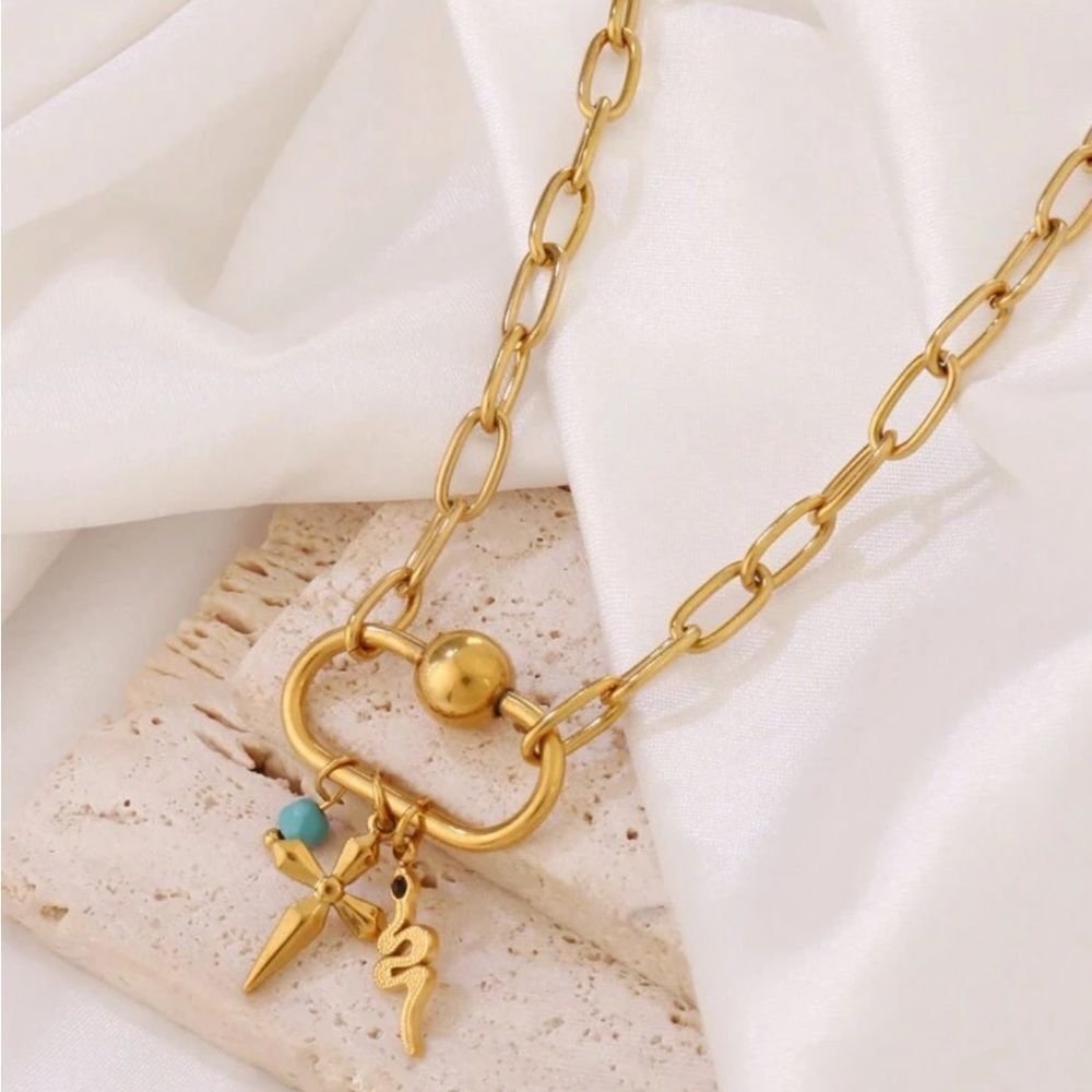 Vintage style necklace N756